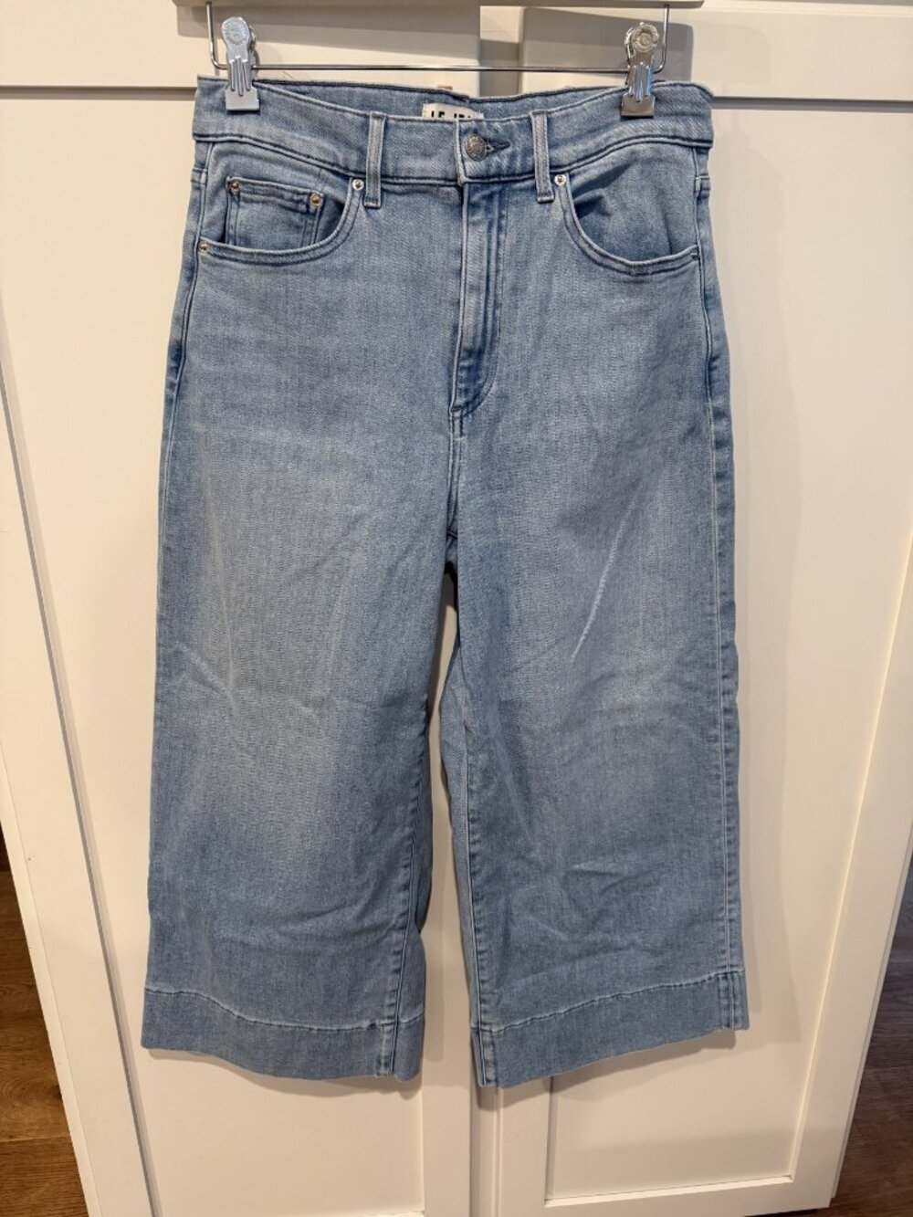 Le Jean Wide Leg Cropped Jean